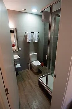 بيت ضيافة هوستال لايف برشلونة